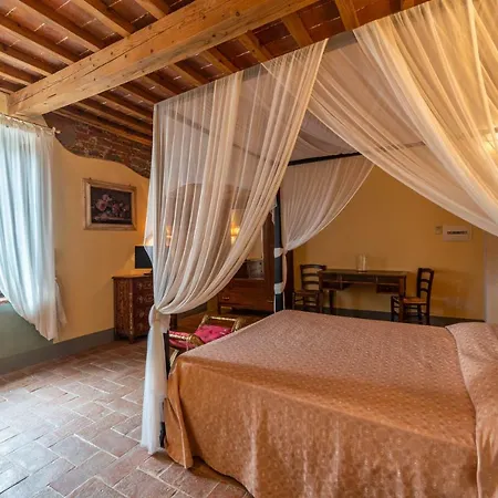 Castello La Pia Dama Bed and Breakfast