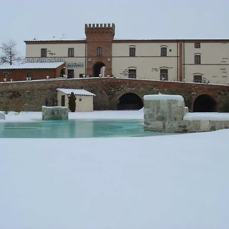 Castello La Pia Dama 3*