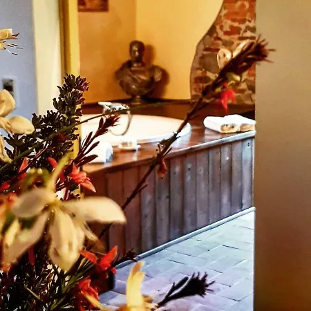 Castello La Pia Dama Bed & Breakfast