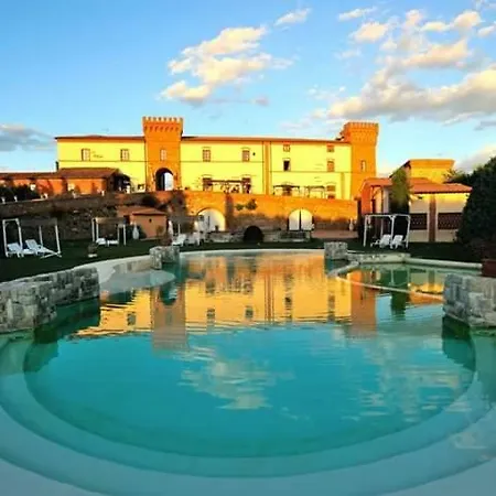 Bed & Breakfast Castello La Pia Dama 3*