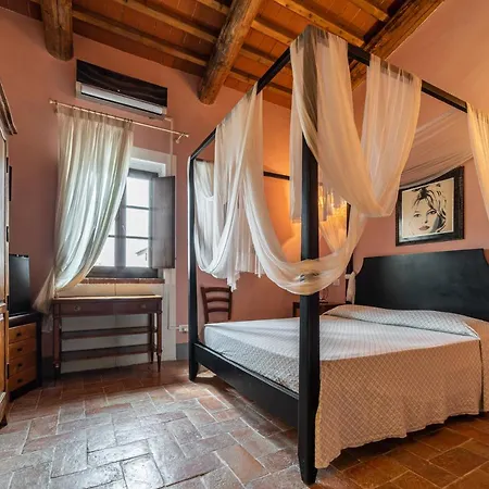 Castello La Pia Dama Bed & Breakfast Guazzino